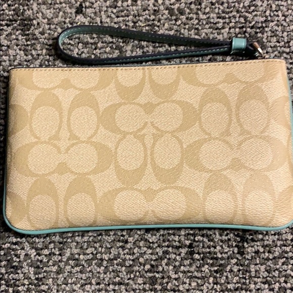Coach wristlet wallet - Picture 2 of 4